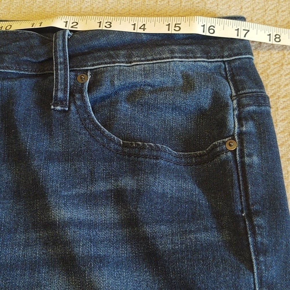 Calvin Klein Women's Slim Straight Denim Jeans - Picture 6 of 8
